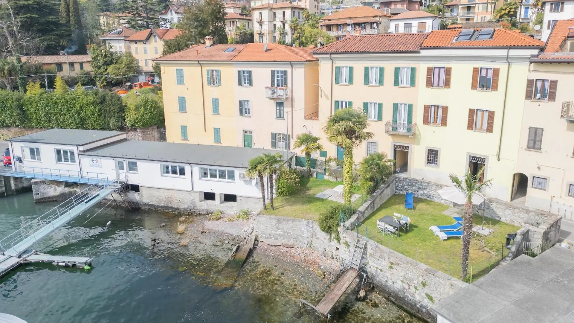 Cozy Nest On The Lake By Rent All Como Tremezzo 0*,  Itálie